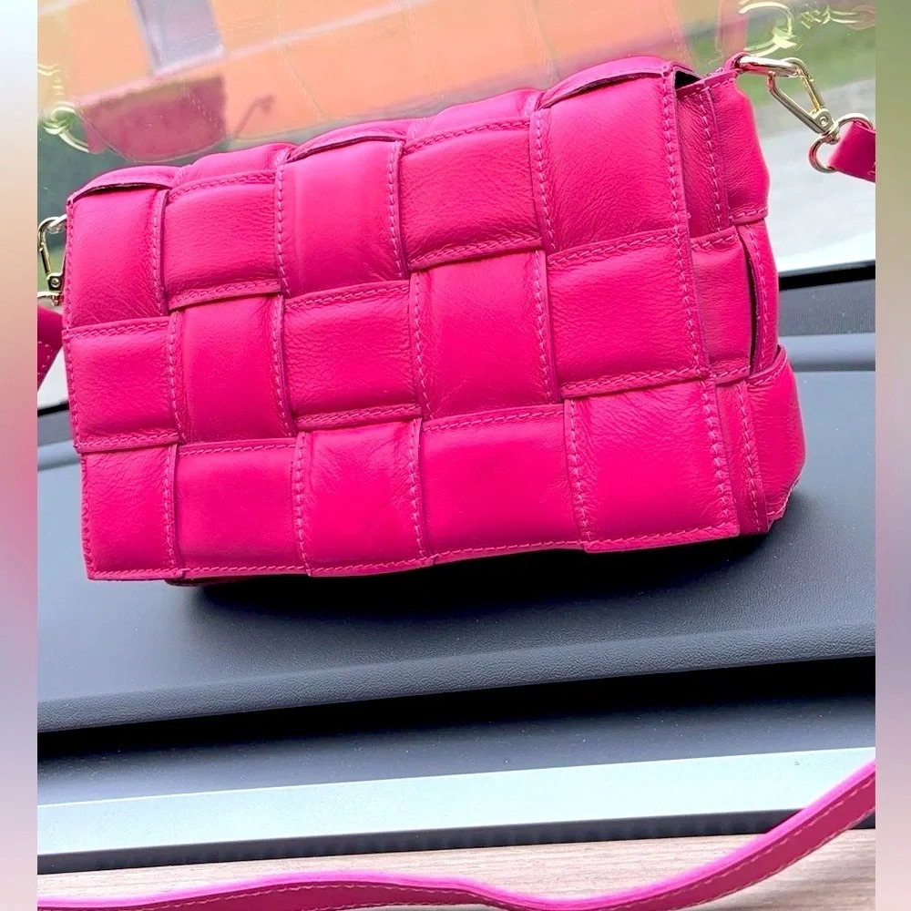UNICA! Firenze Fushia  pink ITALIAN LEATHER WOVEN Cassette CROSSBODY NWT!